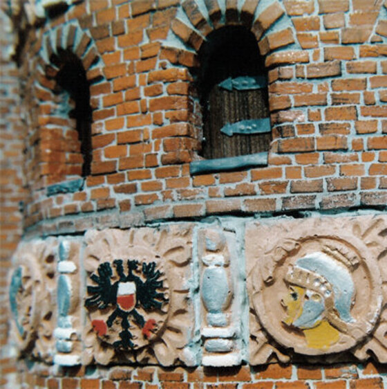 Äußeres Mühlentor Detail Turmfries