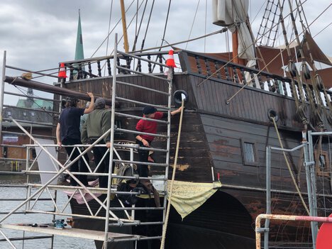 Die_letzten_Arbeiten_am_Heck_2