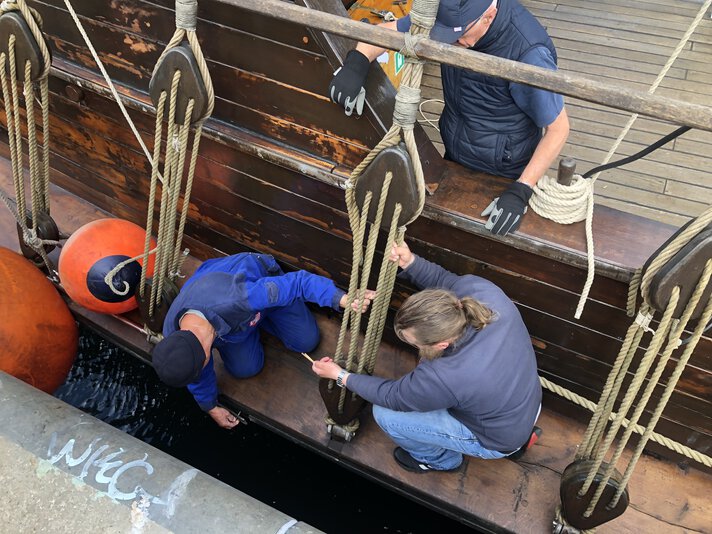 Arbeiten_auch_am_Liegeplatz