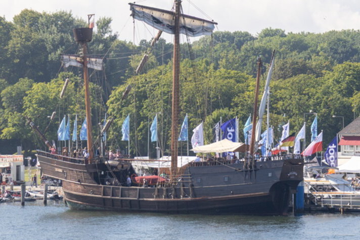 5_Liegeplatz_fuer_die_Eroeffnung